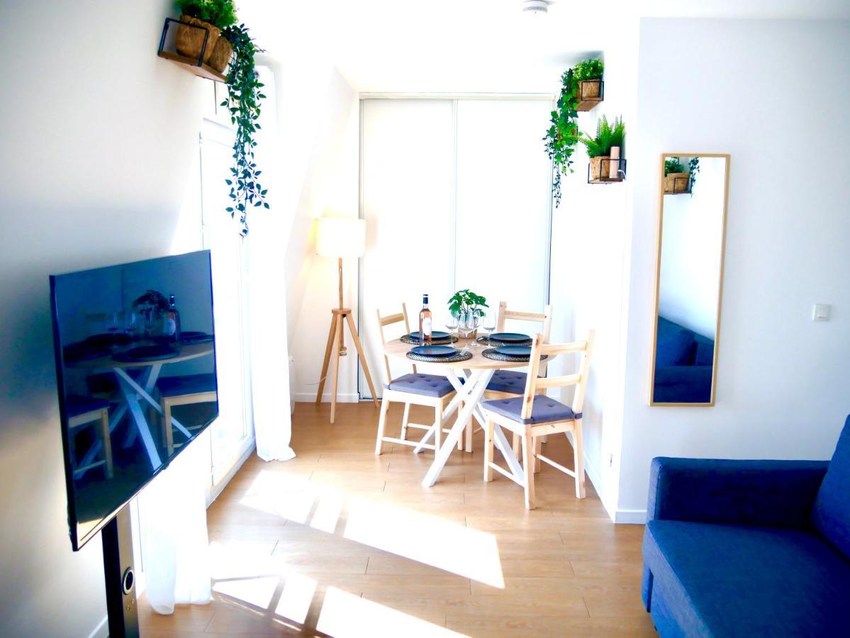 Le Petit Soleil De Apartment *
